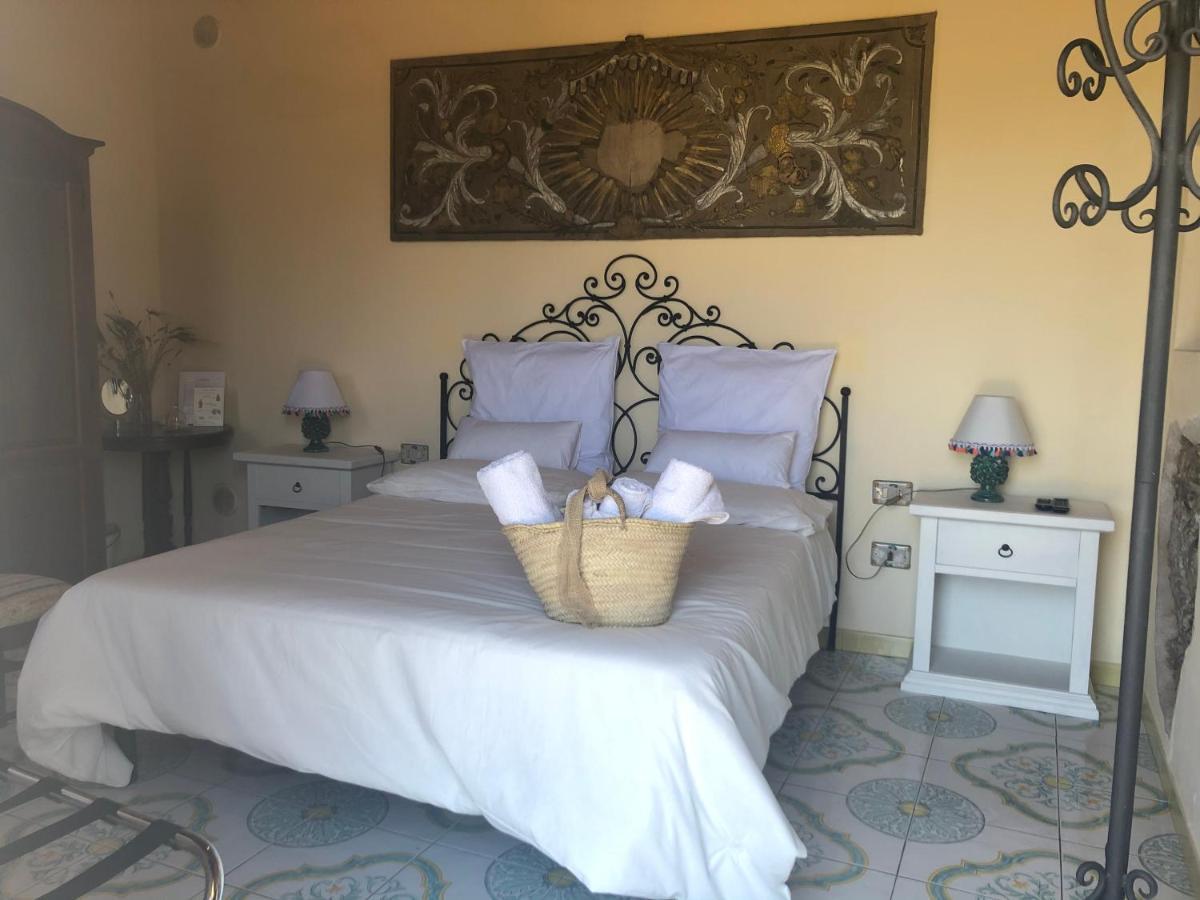 San Noto Antica Residenza Di Caccia Bed & Breakfast Ficarra Exterior photo